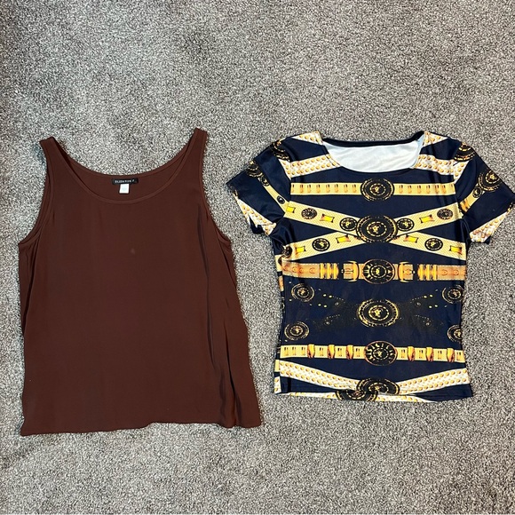 2 Women’s tops. - Picture 7 of 11